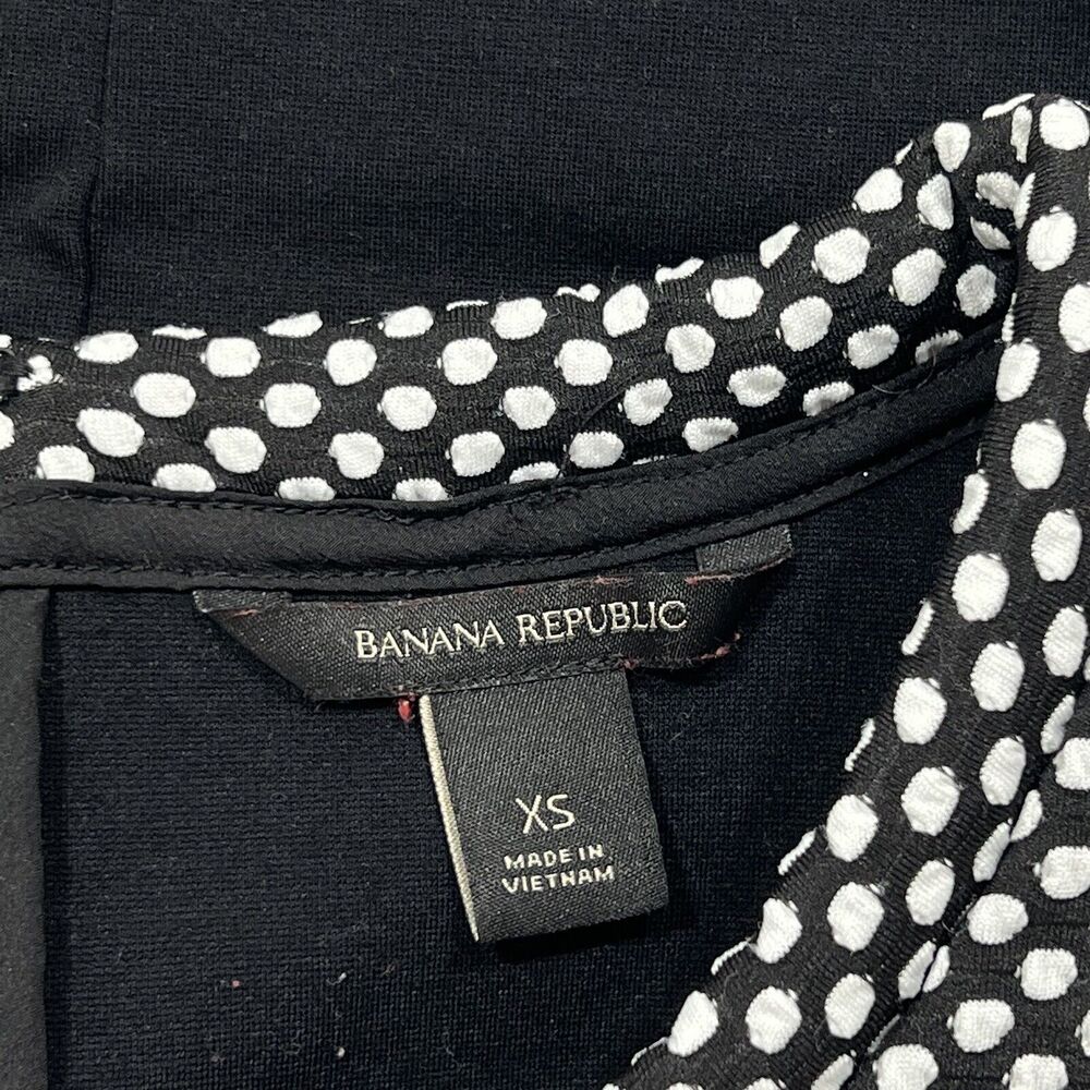 Banana Republic Women's XS Black & White Sleeveless Polka Dot Zip Up Crop Top - Picture 4 of 12